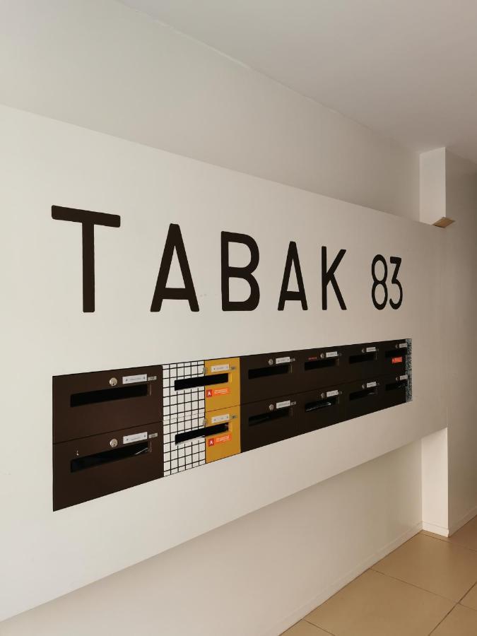 Theaterstudio 1 Антверпен Екстериор снимка