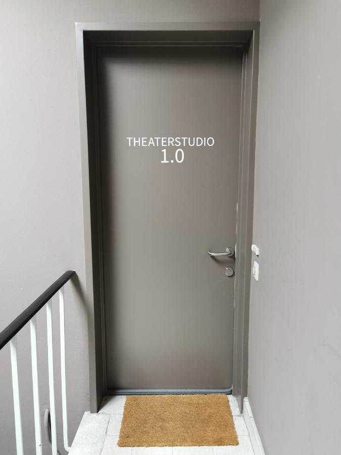 Theaterstudio 1 Антверпен Екстериор снимка